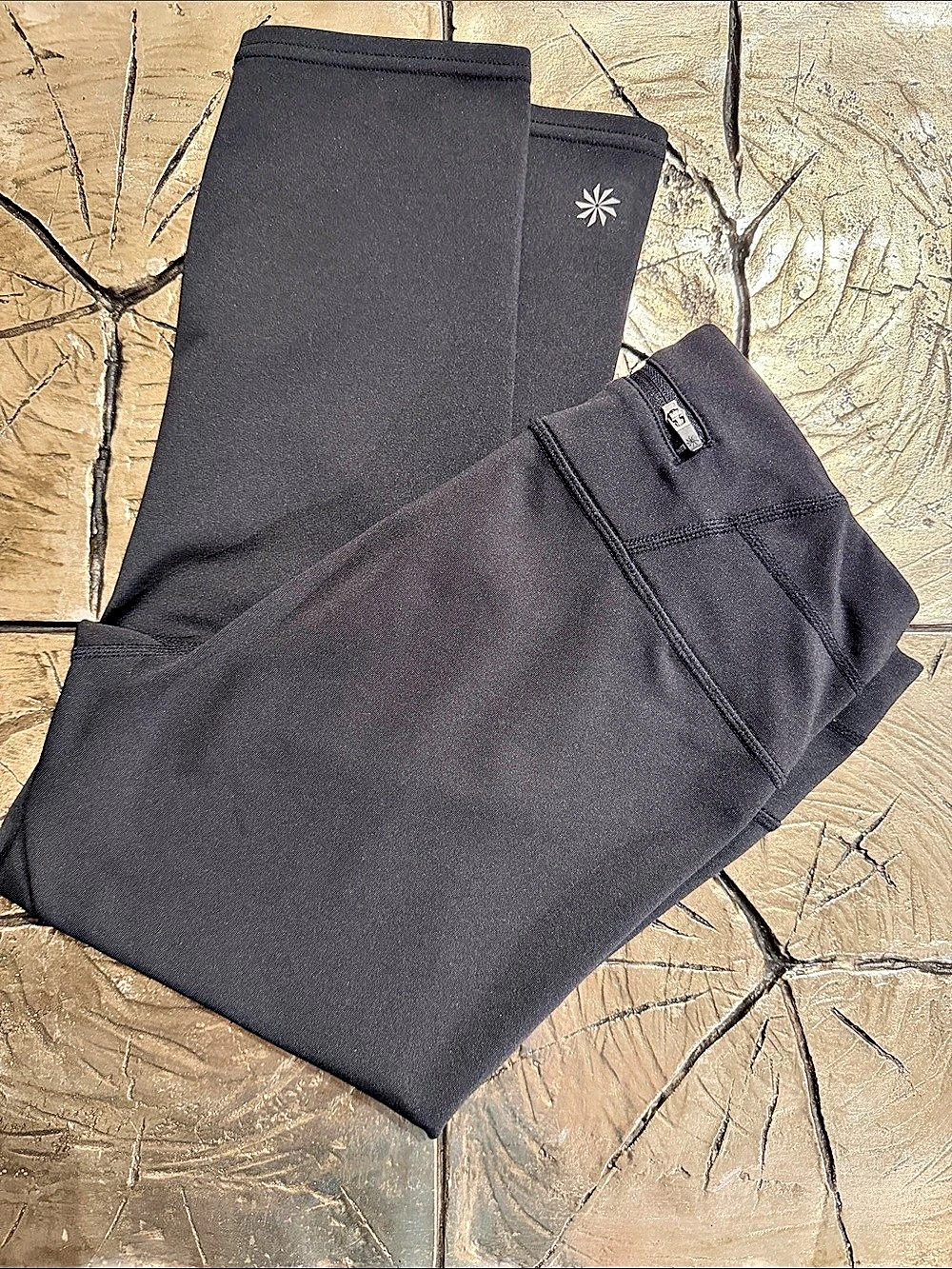 Athleta Athletic Shorts in Black Small Like New